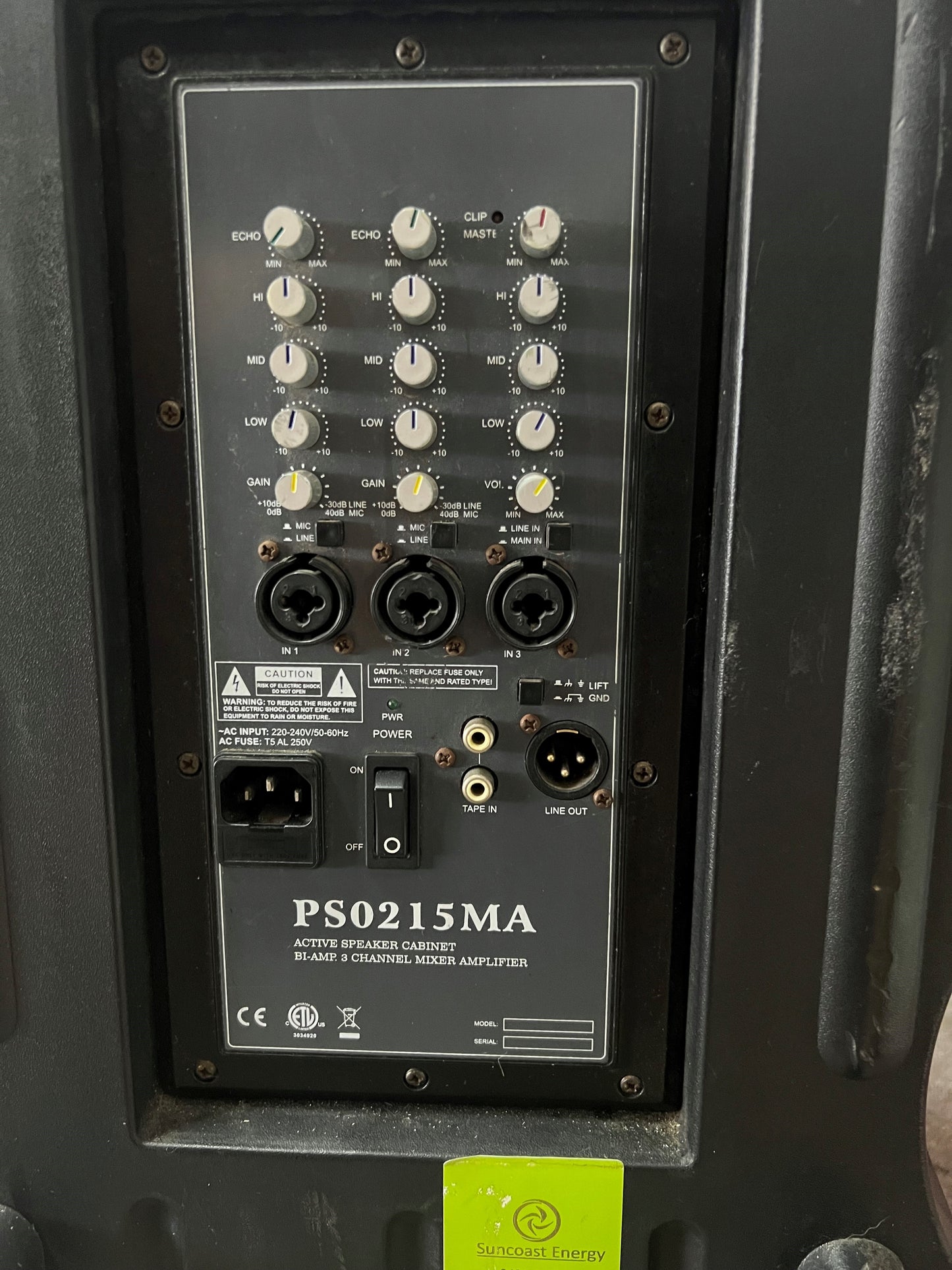 Powered Speaker 300W